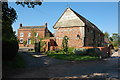 Farmhouse and converted barn, Linkend