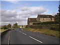 Ashes Lane, Almondbury