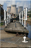 SE4824 : Ferrybridge Lock by Alan Murray-Rust