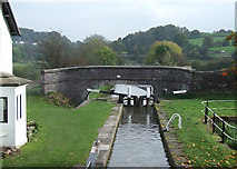 SJ9453 : Hazelhurst Top Lock (No 10) and Bridge No 36, Caldon Canal, Staffordshire by Roger  D Kidd