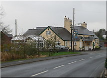 SJ0852 : Y Glan Llyn, Clawddnewydd by Eirian Evans