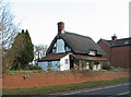 Small thatched cottage, Dymock