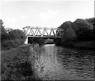 SE1739 : Bridge 211A, Leeds and Liverpool Canal by Dr Neil Clifton