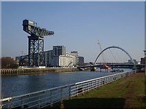 NS5665 : View along the River Clyde to Finnieston by Stephen Sweeney