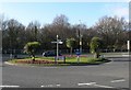 Highcliffe: Mil(e)stone Roundabout