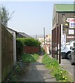 SE1527 : Footpath from Huddersfield Road to High Fernley Road by Betty Longbottom