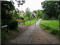 Footpath to Oakmount Avenue