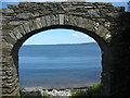 Arch leading to Pwll y Gwman