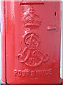 Edward VII postbox, Winchester Road, NW3 - royal cipher