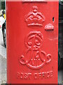 Edward VII postbox, Westwood Hill / Lawrie Park Avenue, SE26 - royal cipher