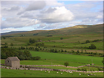 NY6605 : Pastures and barn, Kelleth by Andrew Smith