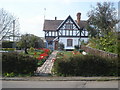 Attractive house and garden at Rous Lench