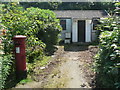 St. Catherines: postbox № PA25 4 and former post office