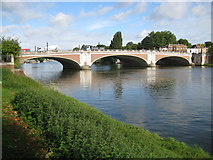 TQ1568 : River Thames: Hampton Court Bridge by Nigel Cox