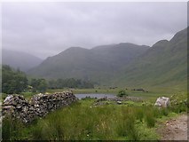 NM7472 : Loch nan Lochan, ruined crofts, and Glen Moidart by Frances Watts