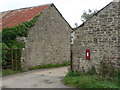 SY5488 : Puncknowle: postbox № DT2 118, Looke Farm by Chris Downer