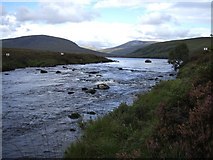 NC3925 : Loch a' Ghriama overflow by Graeme Smith
