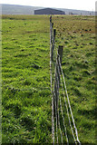 HP6208 : Fence at Gerdie, Baltasound by Mike Pennington