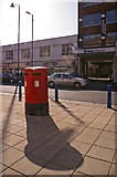 TQ2994 : Elizabeth II Pillar Box, Chase Side, London N14 by Christine Matthews